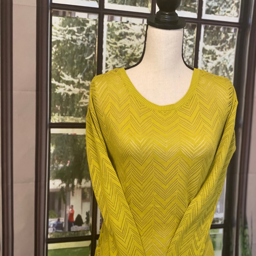LOFT Springtime Sweater - Picture 9 of 9